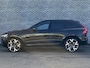 Volvo XC60 2.0 T8 Plug-in hybrid AWD Ultra Black Edition | PHEV | Facelift | Google | Long Range | Adaptieve Cruise Control | Luchtvering | Harman Kardon Audio | Stoelverwarming Voor + Achter | 360 Camera | Keyless | Gelamineerd Glas | DAB | Stuurverwarming | Head-Up Display | Panoramadak | Getint Glas | Dodehoekdetectie | LED Koplampen |