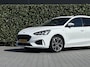 Ford Focus Wagon 1.0 EcoBoost ST Line Business, NL AUTO, NAP LOGISCH, B&O-SOUND, NAVIGATIE, KEYLESS, CRUISE CONTROL, CLIMATE CONTROL STOEL/STUURVERWARMING, TREKHAAK, PDC, LED, DAB, LICHTMETAAL 18"