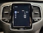 Volvo XC90 T8 Recharge AWD R-Design PANO/LUCHTVERING/B&W/SOH 100%/TREKHAAK/22"BLACK/HEAD-UP/MASSAGE+VENTILATIE/NAPPA-LEER/360CAMERA/PINE-GREY/DONKERE-ALCANTARA HEMEL/VOLLEDIG VOLVO DEALER HISTORIE