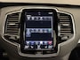 Volvo XC90 T8 Recharge AWD R-Design PANO/LUCHTVERING/B&W/SOH 100%/TREKHAAK/22"BLACK/HEAD-UP/MASSAGE+VENTILATIE/NAPPA-LEER/360CAMERA/PINE-GREY/DONKERE-ALCANTARA HEMEL/VOLLEDIG VOLVO DEALER HISTORIE