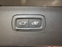 Volvo XC90 T8 Recharge AWD R-Design PANO/LUCHTVERING/B&W/SOH 100%/TREKHAAK/22"BLACK/HEAD-UP/MASSAGE+VENTILATIE/NAPPA-LEER/360CAMERA/PINE-GREY/DONKERE-ALCANTARA HEMEL/VOLLEDIG VOLVO DEALER HISTORIE