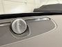 Volvo XC90 T8 Recharge AWD R-Design PANO/LUCHTVERING/B&W/SOH 100%/TREKHAAK/22"BLACK/HEAD-UP/MASSAGE+VENTILATIE/NAPPA-LEER/360CAMERA/PINE-GREY/DONKERE-ALCANTARA HEMEL/VOLLEDIG VOLVO DEALER HISTORIE
