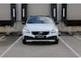 Volvo V40 Cross Country 2.0 T3 Nordic+ | Keyless entry | 100% Dealeronderhouden | 1e Eigenaar | Trekhaak | Stoelverwarming | Lichtmetalen velgen | Navigatie | Bluetooth | Koplampsproeiers