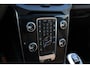 Volvo V40 Cross Country 2.0 T3 Nordic+ | Keyless entry | 100% Dealeronderhouden | 1e Eigenaar | Trekhaak | Stoelverwarming | Lichtmetalen velgen | Navigatie | Bluetooth | Koplampsproeiers