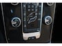 Volvo V40 Cross Country 2.0 T3 Nordic+ | Keyless entry | 100% Dealeronderhouden | 1e Eigenaar | Trekhaak | Stoelverwarming | Lichtmetalen velgen | Navigatie | Bluetooth | Koplampsproeiers