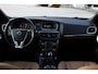 Volvo V40 Cross Country 2.0 T3 Nordic+ | Keyless entry | 100% Dealeronderhouden | 1e Eigenaar | Trekhaak | Stoelverwarming | Lichtmetalen velgen | Navigatie | Bluetooth | Koplampsproeiers