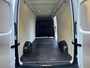 Volkswagen Crafter 2.0 TDI L4H4 Trendline 177PK Automaat | Multifunctioneel Stuurwiel | LED-Koplampen | Cruise Control | Apple/Android Carplay | Parkeersensoren Voor + Achter | Achteruitrijcamera | Airco | DAB+ | Navigatie |