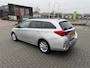 Toyota Auris Touring Sports 1.8 Hybrid Lease