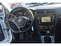 Volkswagen Golf Variant 1.2 TSI Business Edition Connected R 2e eigenaar 90881 NAP R line zeer compleet met oa half leren bekleding pdc camera pdc panoramadak schuifkantel dak ttrekhaak afneembaar audio