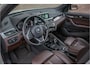 BMW X1 sDrive20i High Executive, 63.000km NAP, Sport Line, Panoramadak, Camera, Trekhaak, Leder, Head-up, Stoelverwarming.