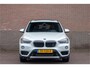 BMW X1 sDrive20i High Executive, 63.000km NAP, Sport Line, Panoramadak, Camera, Trekhaak, Leder, Head-up, Stoelverwarming.