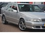 Volvo S70 2.3 T-5 R Exclusive | Sportstoelen | Stoelverwarming | Dolby-Surround | Cruise-control | NL auto!! | Uniek!! Compleet onderhouden S70 R in originele lak en Nederlands geleverd!!