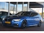 BMW 3-Serie Touring 320d High Executive | M PAKKET | Leer | Sportstoelen | Memory | Schuif kantel dak | Head up display | Stoelverwarming | Camera | lmv | Herman Kardon |