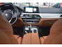 BMW 5-Serie 530e iPerformance High Executive | BMW Individual | Navigatie | H&K L7 Surround | 360 Camera | Schuifdak | NL auto!! | BMW premium garantie nog van toepassing!!