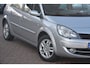Renault Scenic 1.6-16V Tech Line | Navigatie | Panaramadak | Xenon | Cruise-control | PDC | Clima | Trekhaak | NL auto!! |