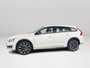 Volvo V60 Cross Country 2.0 D3 Polar+ | Parkeersensoren achter | Stoelverwarming | Cruise control | Trekhaak