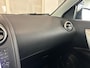 Nissan Qashqai 2.0 Business Edition + PANODAK + LEDER !!
