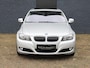 BMW 3-Serie Touring 325i High Executive LCI volledig BMW onderhouden