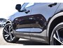 Volvo XC40 T5 262PK Twin Engine R-Design | Panodak | ACC | Camera | Stoelverwarming | 20"LMV