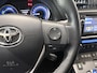 Toyota Auris 1.8 Hybrid Lease Pro Achteruitrijcamera | Bi-Xenon Koplampen | Bluetooth | Cruise Control | Electronic Climate Controle | Extra Getint Glas | Hill/Hold Functie | Keyless Entry | LED Dagrijverlichting | Lederen/Stof Bekleding | Lichtmetalen Velgen 17'' | multimedia-Voorbereiding | Navigatiesysteem Full Map | Parkeersensor Voor en Achter | Regensensor | Start/Stop Systeem | Voorstoelen Verwarmd