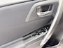 Toyota Auris 1.8 Hybrid Lease Pro Achteruitrijcamera | Bi-Xenon Koplampen | Bluetooth | Cruise Control | Electronic Climate Controle | Extra Getint Glas | Hill/Hold Functie | Keyless Entry | LED Dagrijverlichting | Lederen/Stof Bekleding | Lichtmetalen Velgen 17'' | multimedia-Voorbereiding | Navigatiesysteem Full Map | Parkeersensor Voor en Achter | Regensensor | Start/Stop Systeem | Voorstoelen Verwarmd