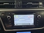 Toyota Auris 1.8 Hybrid Lease Pro Achteruitrijcamera | Bi-Xenon Koplampen | Bluetooth | Cruise Control | Electronic Climate Controle | Extra Getint Glas | Hill/Hold Functie | Keyless Entry | LED Dagrijverlichting | Lederen/Stof Bekleding | Lichtmetalen Velgen 17'' | multimedia-Voorbereiding | Navigatiesysteem Full Map | Parkeersensor Voor en Achter | Regensensor | Start/Stop Systeem | Voorstoelen Verwarmd