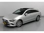 Mercedes-Benz CLA Shooting Brake 180 Luxury Line 136PK, RIJKLAAR!! | TREKHAAK | PANORAMADAK | LEDER | STOELVERWARMING | CAMERA | ELEC-ACHTERKLEP