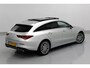 Mercedes-Benz CLA Shooting Brake 180 Luxury Line 136PK, RIJKLAAR!! | TREKHAAK | PANORAMADAK | LEDER | STOELVERWARMING | CAMERA | ELEC-ACHTERKLEP