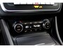 Mercedes-Benz GLA 180 Business Solution AMG Night Upgrade 123PK, RIJKLAAR!! AUTOMAAT | PANORAMADAK | LEER/ALCANTARA | CAMERA