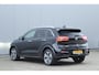 Kia Niro EV e-Niro ExecutiveLine 64 kWh | SOH 100% | Stoelverwarming & koeling | Adaptief Cruise | Warmtepomp | Camera | Etc..