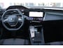 Peugeot 408 1.2 Hybrid 145PK ALLURE | ACHTERUITRIJ CAMERA | KEYLESS ENTRY/START | DRAADLOOS APPLE CARPLAY/ANDROID AUTO | DRAADLOOS TELEFOONLADEN | DAB+ RADIO | NAVIGATIE | ADAPTIVE CRUISE CONTROL | 19" LICHTMETALEN VELGEN | PARKEERSENSOREN ACHTER |