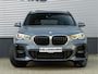 BMW X1 sDrive20i M-Sport - Pano - Trekhaak - Memoryzetel - Camera - Harman Kardon