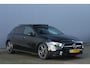 Mercedes-Benz A-klasse 180 Business Solution AMG | NAP! | Widescreen | Night Package | Panorama dak | Navigatie | Camera