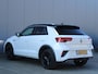 Volkswagen T-Roc 1.5 TSI 150pk DSG R-Line Business | Camera | Navigatie | Digital Cockpit Pro | Afneembare trekhaak