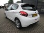 Peugeot 208 1.2 PureTech Signature / Navi / PDC / Carplay