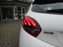 Peugeot 208 1.2 PureTech Signature / Navi / PDC / Carplay