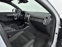 Volvo EX40 Single Motor Extended Range Ultra 82 kWh | Panoramadak | BLIS | Stoel+Stuurverwarming | PDC V+A en Camera | Warmtepomp |