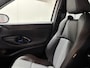 Toyota Yaris Cross 1.5 Hybrid Adventure | Parkeersensoren voor en achter | Stoelverwarming | BLIS | Dakdragerset | Compleet |