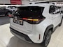 Toyota Yaris Cross 1.5 Hybrid Adventure | Parkeersensoren voor en achter | Stoelverwarming | BLIS | Dakdragerset | Compleet |