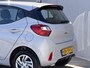 Hyundai i10 1.0 Comfort Smart 5-zits Automaat / Dealer Onderhouden / Fabrieksgarantie tot 12-2029 / Navigatie / Cruise Control / Digitaal Cockpit / Apple Carplay & Android Auto / Camera / Airco /