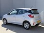 Hyundai i10 1.0 Comfort Smart 5-zits Automaat / Dealer Onderhouden / Fabrieksgarantie tot 12-2029 / Navigatie / Cruise Control / Digitaal Cockpit / Apple Carplay & Android Auto / Camera / Airco /