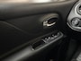 Jeep Renegade 1.6 E-Torq Black Sport (NAVIGATIE, GETINT GLAS, PARKEERSENSOREN, SPORTSTOELEN, CRUISE, NIEUWE APK, NIEUWSTAAT)