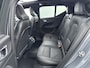 Volvo XC40 2.0 B4 R-Design Hybride // DEALER ONDERHOUDEN // LEDER // PANO-/SCHUIFDAK // KEYLESS //