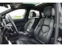 Porsche Macan 2.0 l Luchtvering l Memory-pakket l lichtmetalen velgen 20" l Elektrisch glazen panorama-dak l matrix LED koplampen l