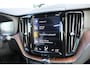Volvo XC60 T8 Automaat Twin Engine AWD Inscription | Schuif/kanteldak | Keyless | Privacy Glas | Verw. Voorstoelen | AppleCarplay | 19" LMV |