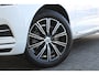 Volvo XC60 T8 Automaat Twin Engine AWD Inscription | Schuif/kanteldak | Keyless | Privacy Glas | Verw. Voorstoelen | AppleCarplay | 19" LMV |