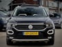 Volkswagen T-Roc 1.5 TSI AUT7 SPORT PANODAK LEDER NAVI CAMERA DIGI-DASH APPLE-CARPLAY LED LMV PDC