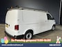 Volkswagen Transporter 2.0 TDI L2H1 Inrichting Euro6 Airco | Imperiaal | Omvormer | Camera | Apple Carplay | Cruisecontrol Android Auto, Trekhaak, Parkeersensoren
