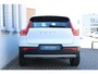 Volvo XC40 T2 Momentum Business | Adaptieve cruise control | Verwarmbare voorruit | Elektrische achterklep | Apple carplay/Android auto | Keyless | Parkeercamera achter | 18 inch Lichtmetalen velgen