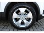 Volvo XC40 T2 Momentum Business | Adaptieve cruise control | Verwarmbare voorruit | Elektrische achterklep | Apple carplay/Android auto | Keyless | Parkeercamera achter | 18 inch Lichtmetalen velgen